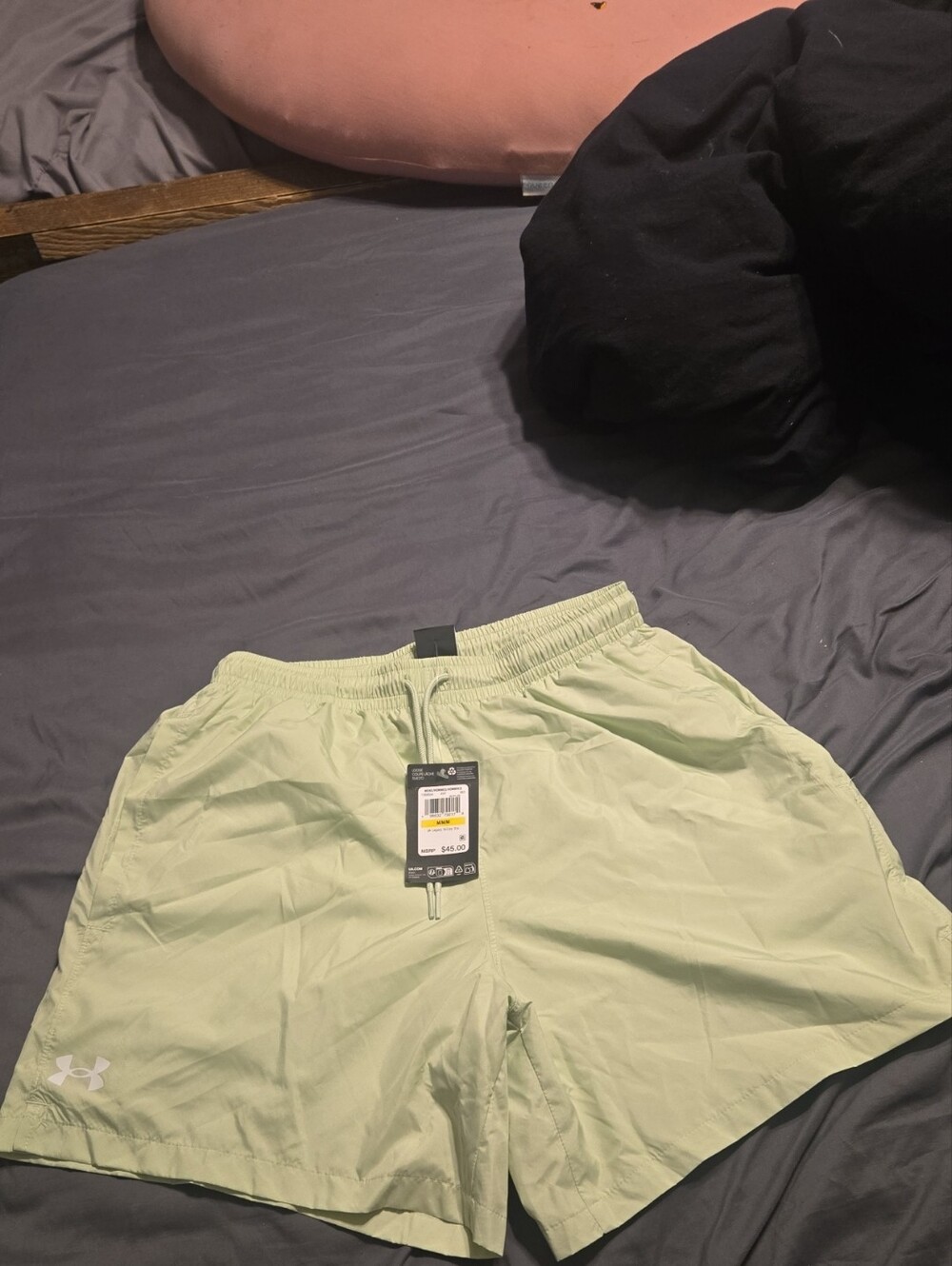 Under Armour Men’s Light Green Athletic Shorts